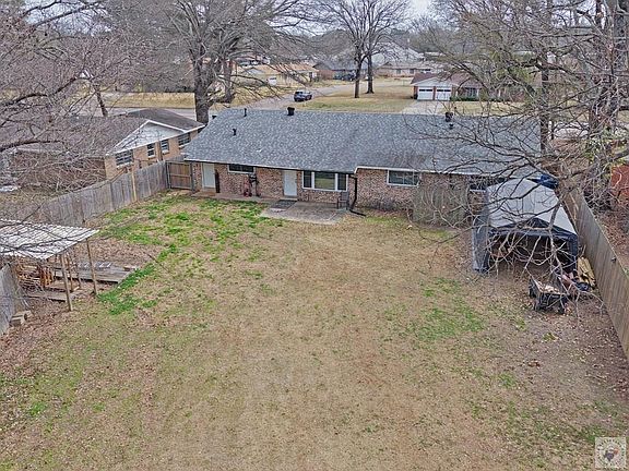 4th image of 1714 S Robison Rd