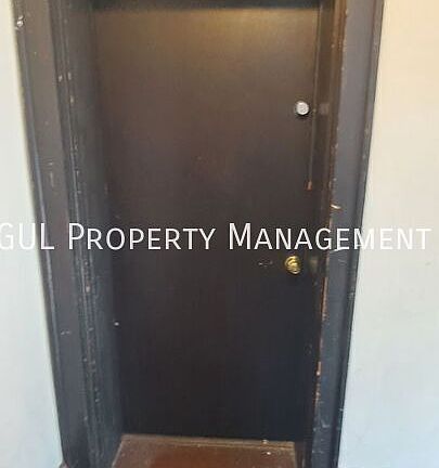 5th image of 4617 S Broadway #1N
