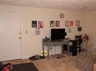 632 Main St APT 4, Walpole, MA 02081