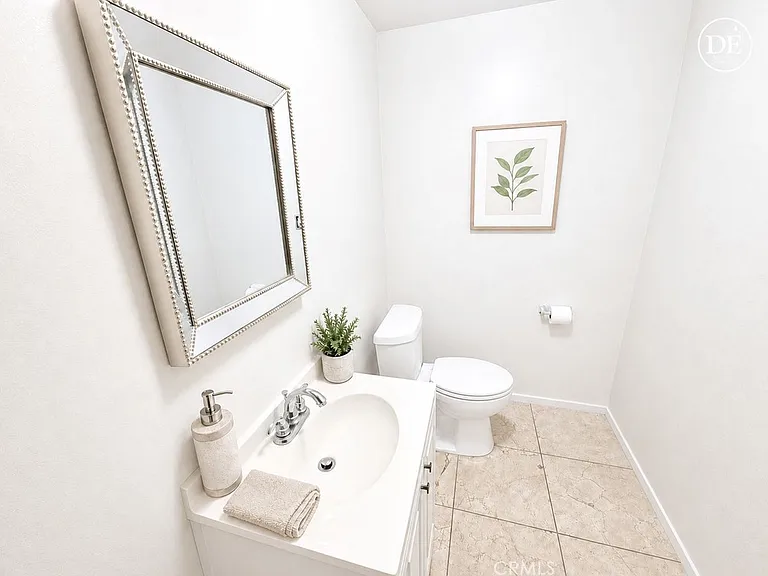 8056 Alder Ave #B — Photo 6