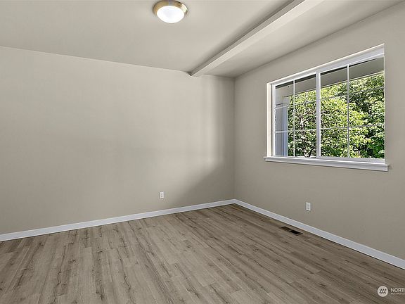 5th image of 7828 163rd Street Ct E