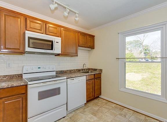 5th image of 103 Astrid Ct