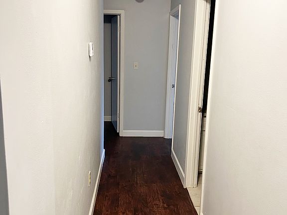 5th image of 4 Willowood Dr