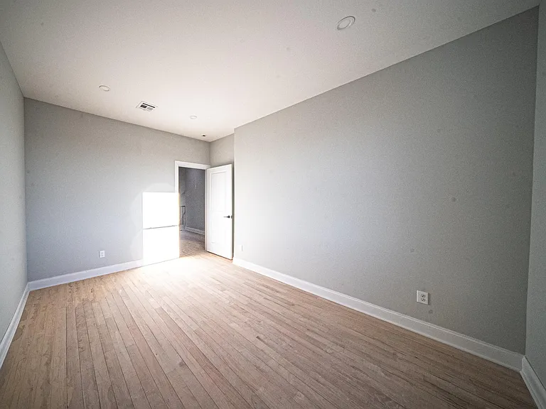 194 Washington Ave #HOME — Photo 14
