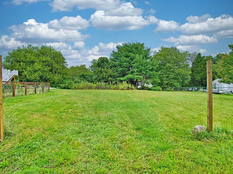 2753 Pleasant St #1 — Photo 47