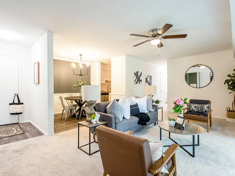 1208 Schaub Dr #I — Photo 12