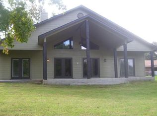 115 Rocking Chair Ranch Rd, Trinidad, TX 75163