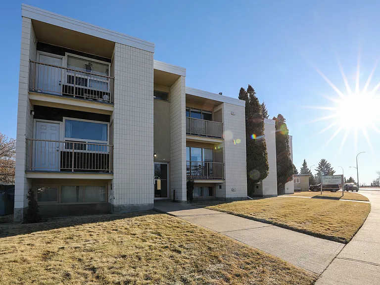 1327 Scenic Dr S #3 — Photo 22