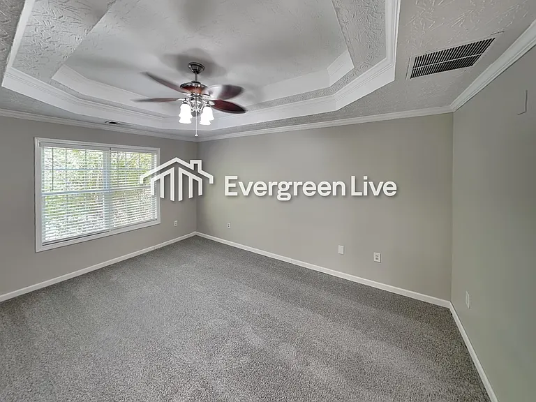 105 Hugh Dr — Photo 9