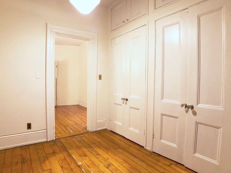2nd image of 309 E 52nd St #2B
