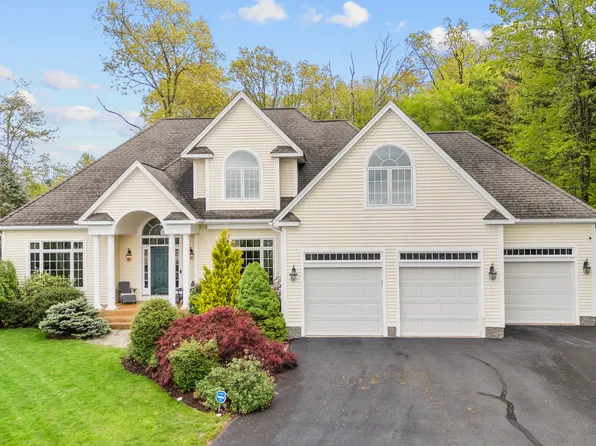 367 Bella Vista Lane, Manchester, CT 06040