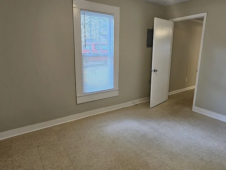 1107 E Lafayette St — Photo 62