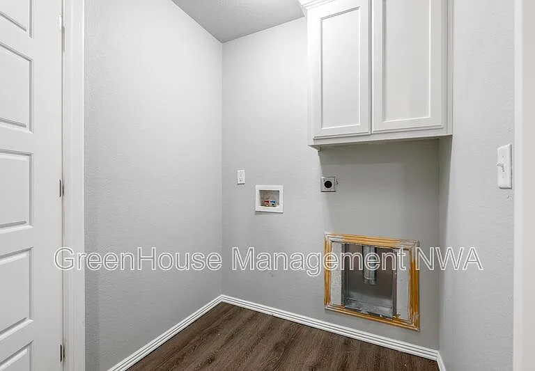 820 Baker St NW — Photo 21