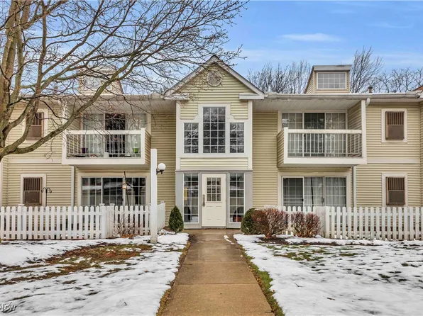 2820 N Bay Dr APT P10, Westlake, OH 44145