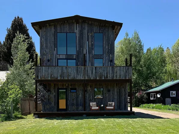 1320 N West St, Wilson, WY 83014