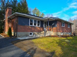 6 Vine St, Stockbridge, MA 01262