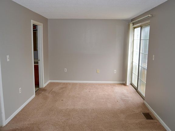Large upstairs bedroom with private balcony