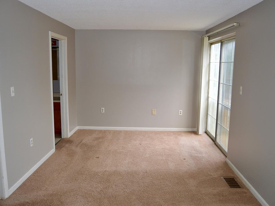 Large upstairs bedroom with private balcony