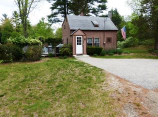 1 Oak Ridge Dr, Atkinson, NH 03811