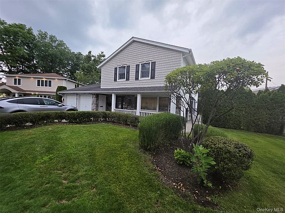 2nd image of 89 Brook Court S