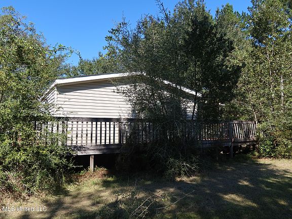 4th image of 13630 Burgundy Dr
