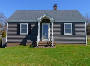 1452 W Main Rd, Portsmouth, RI 02871