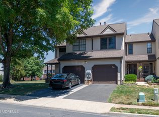 192 Longwood Dr #19-2, Englishtown, NJ 07726