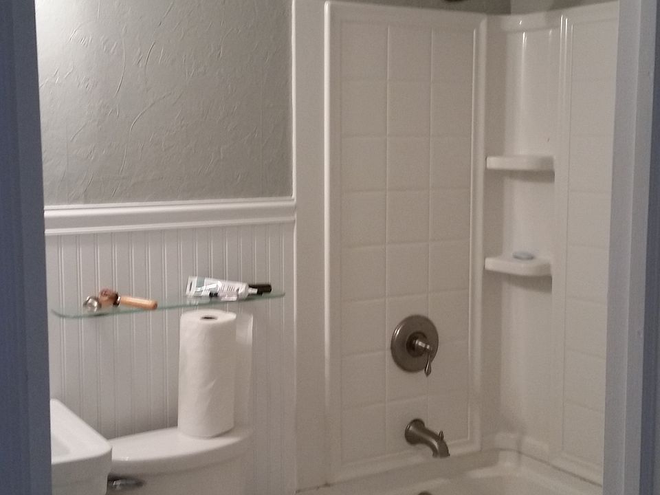 2nd image of 2509 Thornhill Dr