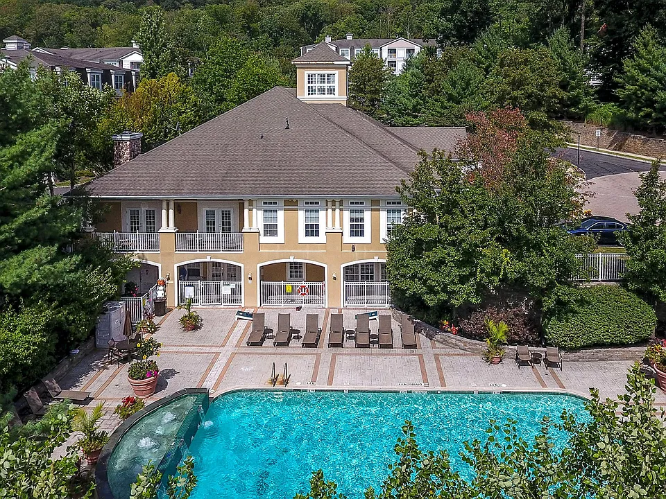 Crystal Ridge at Watchung