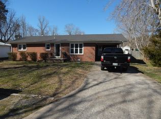 622 Walnut St, Waynesboro, TN 38485