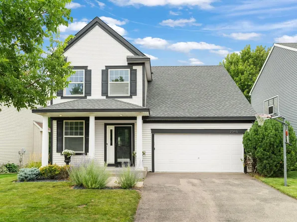2348 Kelm St, Chaska, MN 55318