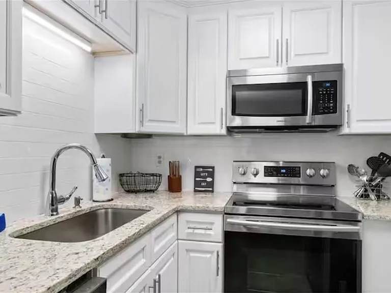 846 Park Pl NE — Photo 80
