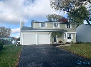 2154 Queensdale Ct, Maumee, OH 43537