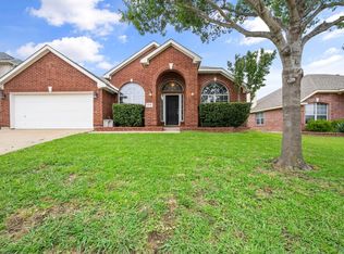 2113 Boulder Ridge Trl, Mansfield, TX 76063
