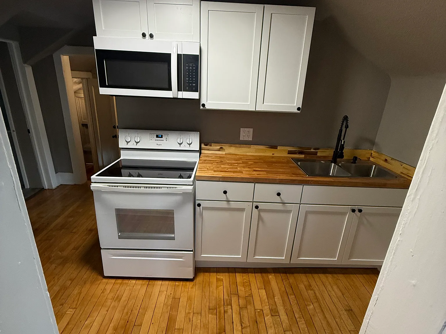 1 bed, 600 sqft, $1,375 — Photo 3