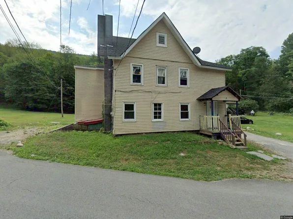 140 Berme Rd APT 2, Ellenville, NY 12428
