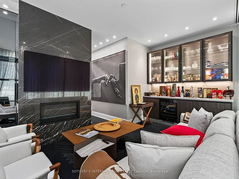 50 Charles St E #5501 — Photo 13