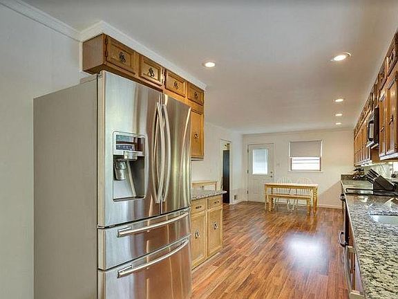 2nd image of 4704 Tipton Ln