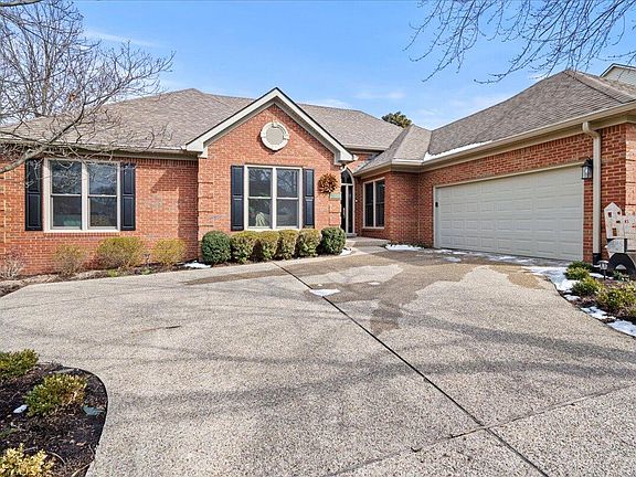 3rd image of 1372 Estates Hill Cir