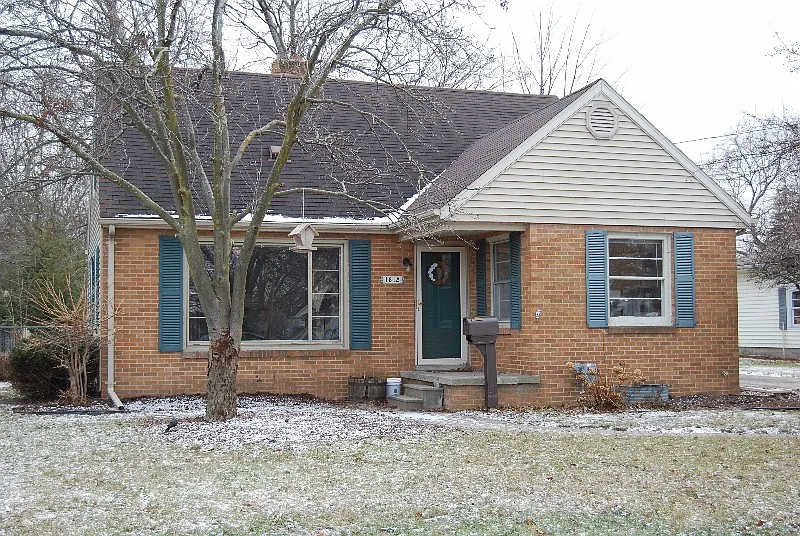 1812 Ames St photo 1