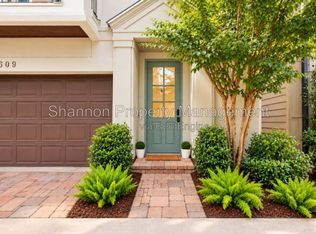 9609 Pemberton Crescent Dr, Houston, TX 77025