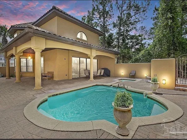 205 Saint Francis Dr N, Miramar Beach, FL 32550