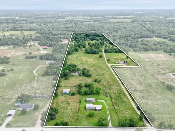 1142 County Road 212, Gainesville, TX 76240