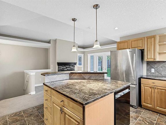 4th image of 115 N Strathmore Lakes Cmn