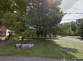 99 Fairmont Dr APT 10, Hermitage, PA
