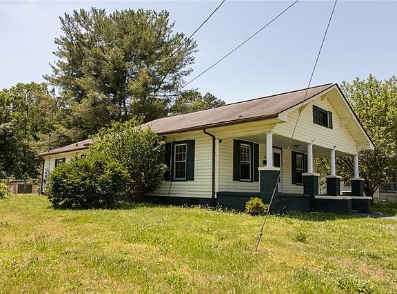 2nd image of 313 Garrou Ave SE