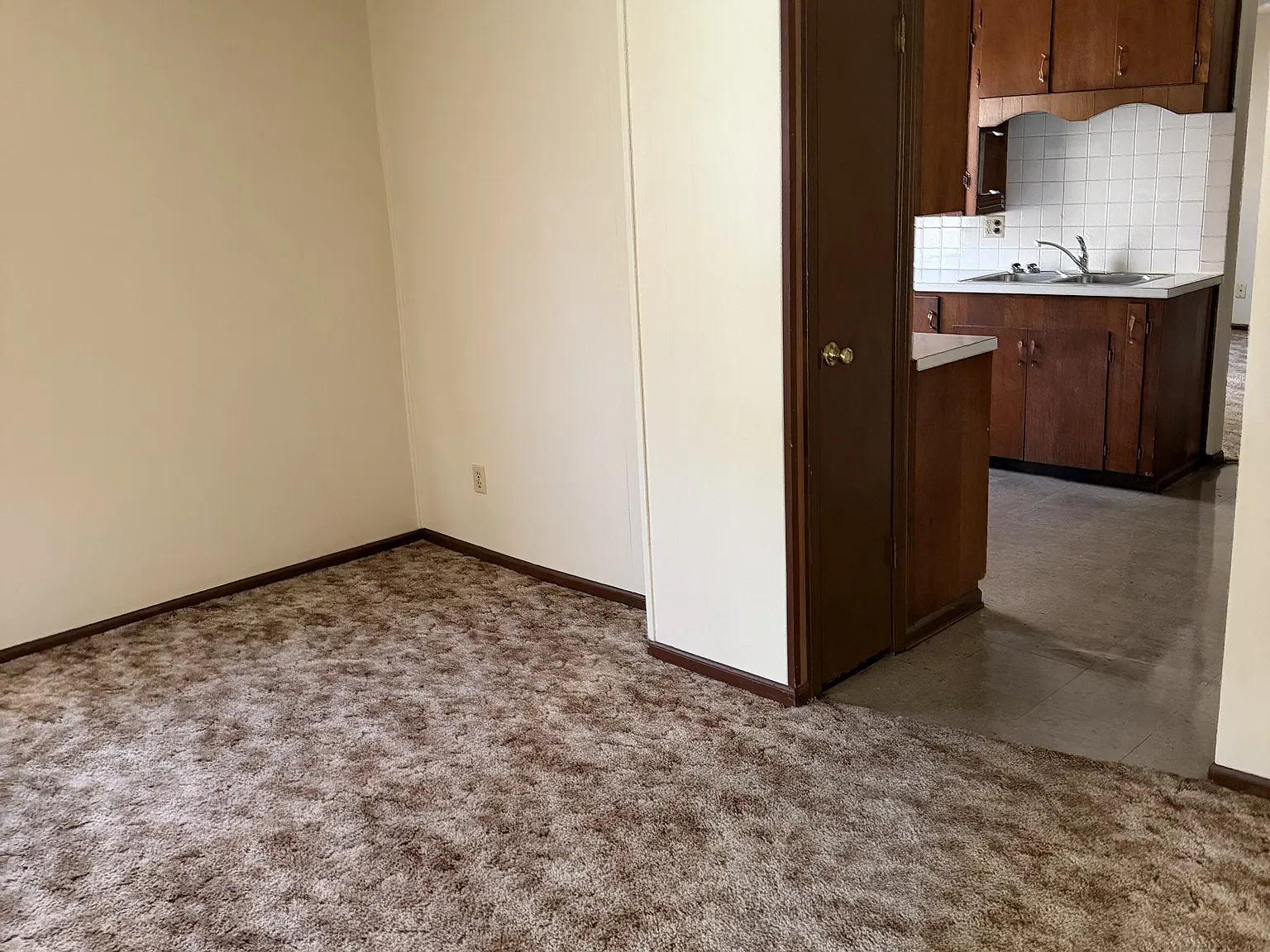 524 Chestnut St — Photo 2