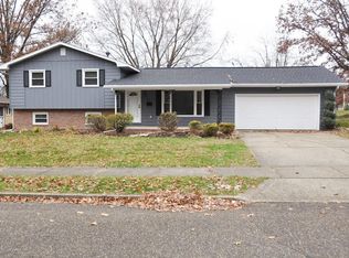 811 E 5th St, Dover, OH