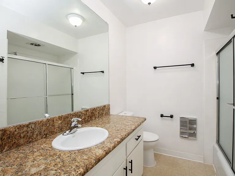 12231 Moorpark St — Photo 7