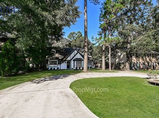 488 Stephen F Austin Dr, Conroe, TX 77302